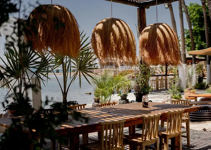 La Concha Beach Hotel & Club